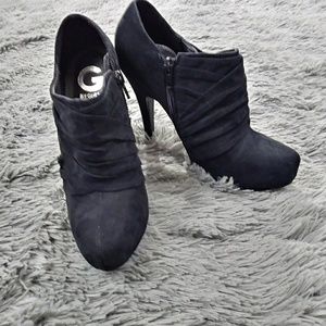 Guess black suede boots ankle booties 7.5